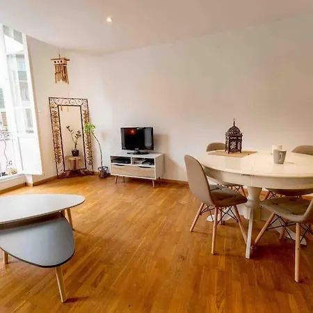 Apartment Au Coeur Du Vieux-nice 2 Pieces Proche De La *